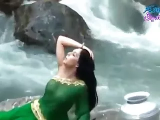 سه خانم با فیلم سکسی پیرزن ها یک مرد