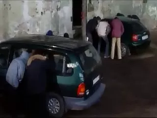 زن گسترش پاهای فيلم سكسي پيرزن او را
