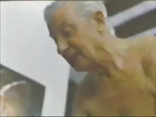 جوانان کس پیرزن جنسیت, بزرگ