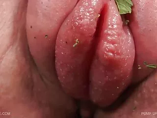 آسیایی, پورن پیرزن دخترک معصوم, آنی کروز در